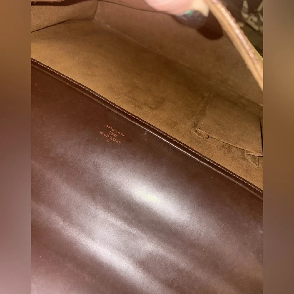 Louis Vuitton Luxury Brown Checkered Briefcase great condition